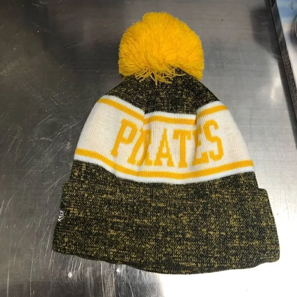 Pittsburgh Pirates New Era Youth Banner Cuffed Pom Knit Hat - Black